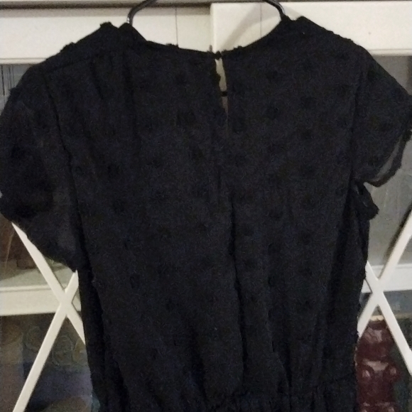 4/$20 Black short sleeved romper-M - Picture 2 of 8